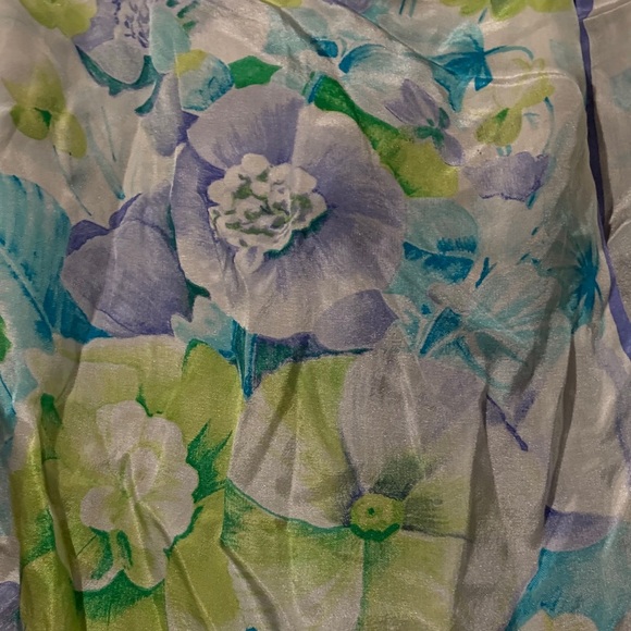 Oscar de la Renta Blue and Purple Floral Scarf - Picture 3 of 3